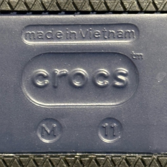 Crocs Tie Dye Unisex Bistro Rainbow Clogs Slip Resistant Mens 11/Womens 13 - Picture 7 of 9